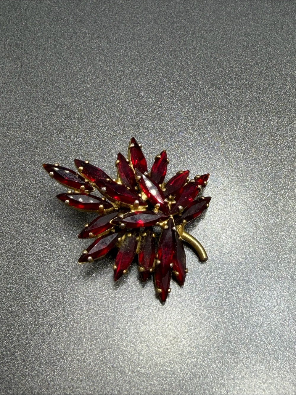 Vintage Red Crystal Leaf Brooch -Artistic
